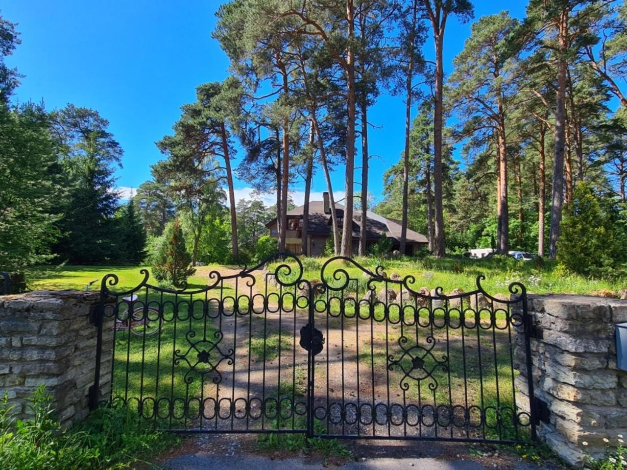 Vabaduse Guesthouse Narva-Joesuu Bagian luar foto